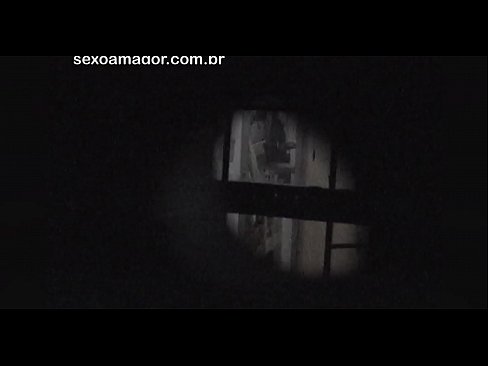 ❤️ Blondie bliver hemmeligt videooptaget af en voyeur fra nabolaget gemt bag hule mursten ️ Hjemmelavet porno at da.pornobot.ru ❌